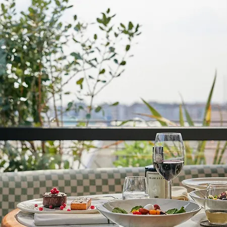 The Boulevard Nisantasi Provincia di Istanbul